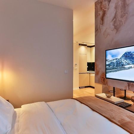 La Fiaba Rafailovici Apartment Екстериор снимка