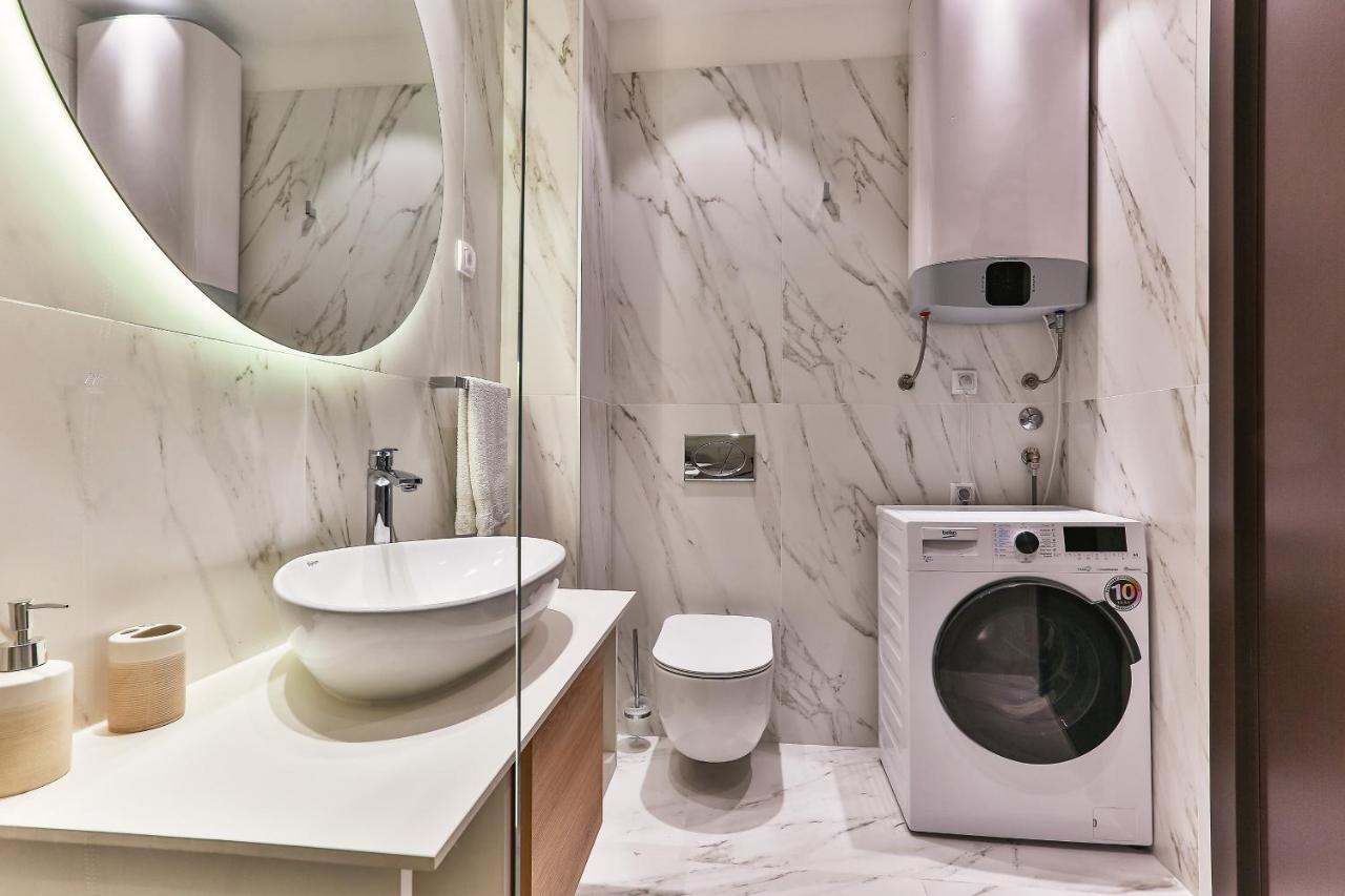 La Fiaba Rafailovici Apartment Екстериор снимка