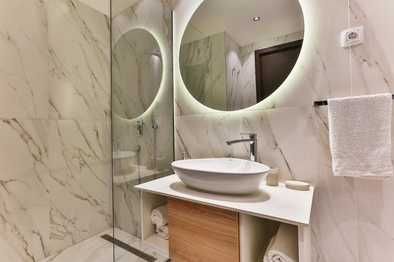 La Fiaba Rafailovici Apartment Екстериор снимка